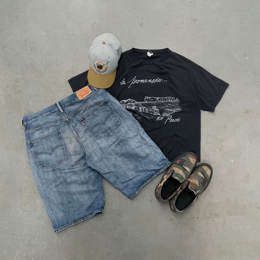 Full Vintage Outfit