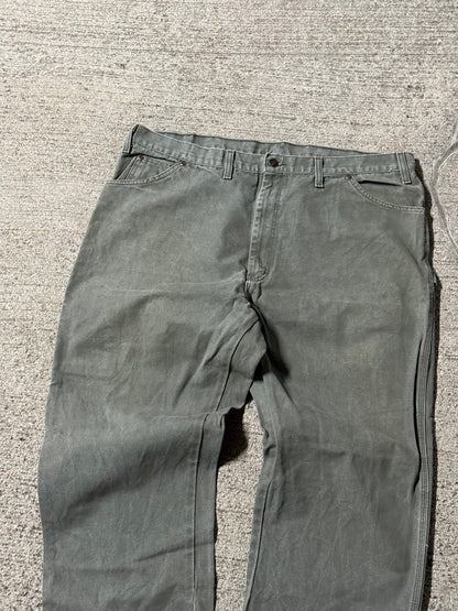 Vintage Green Carhartt Pants | 42x32