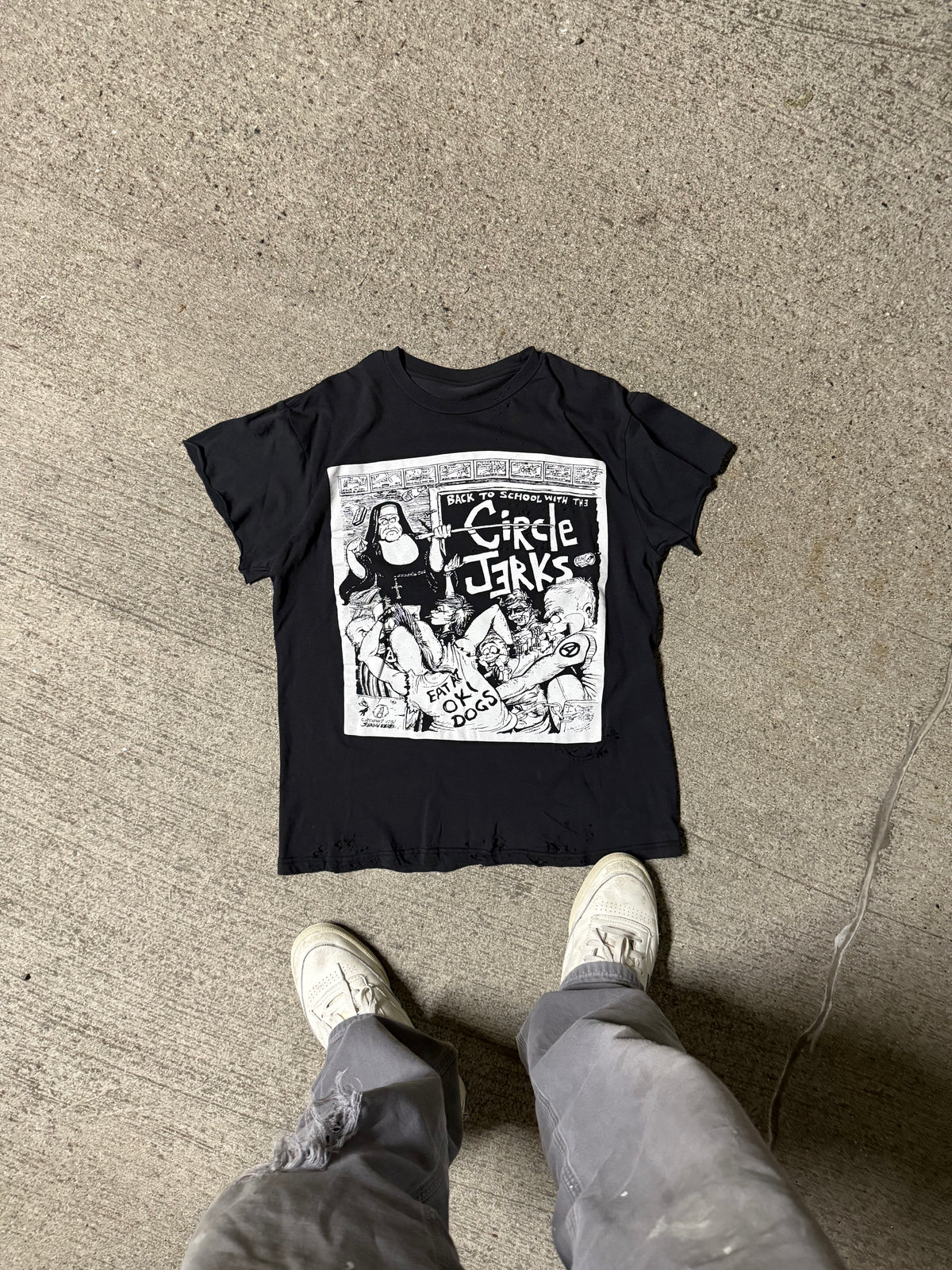 Thrashed Graphic Tee | Medium