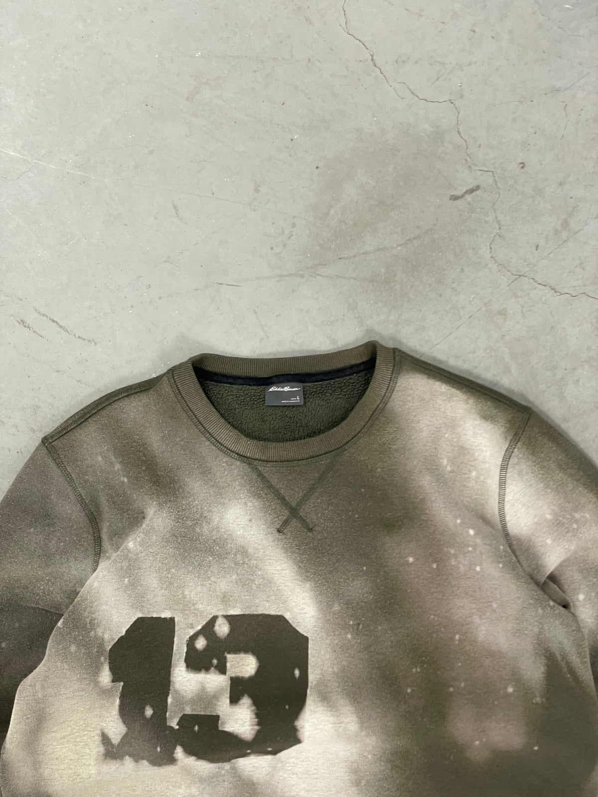 "13" Faded Vintage Sweatshirt | Large